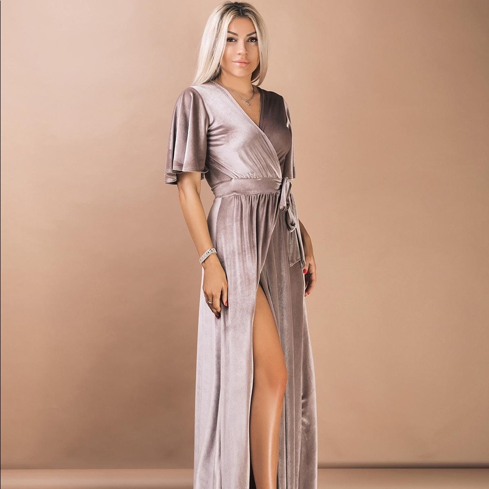 ❗️NEW❗️Light Cappuccino Flutter Sleeve Velvet Dress